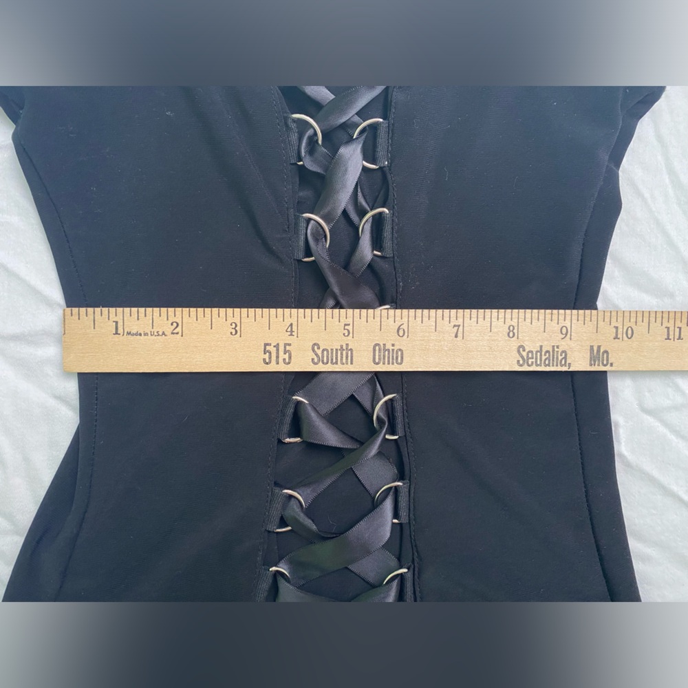 Rave medium Black Vintage Made in USA Strappy Front Top - Picture 7 of 11